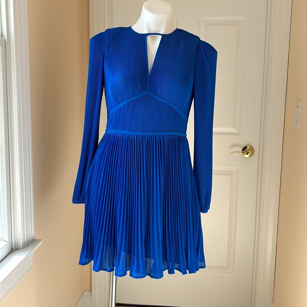Michael Kors dress - Picture 2 of 9